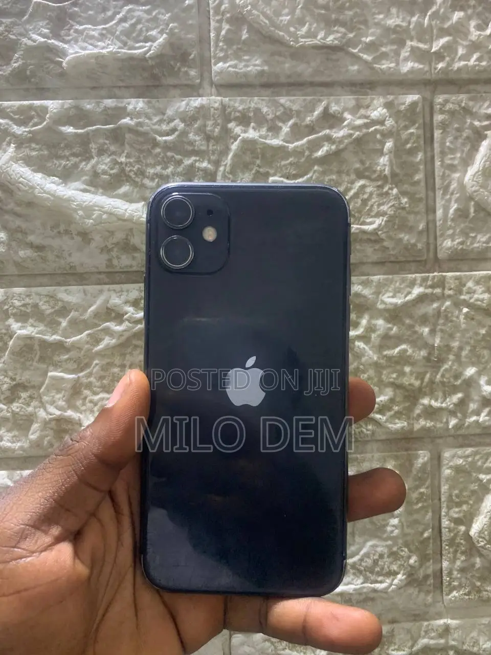 New Apple iPhone 11 64 GB Black