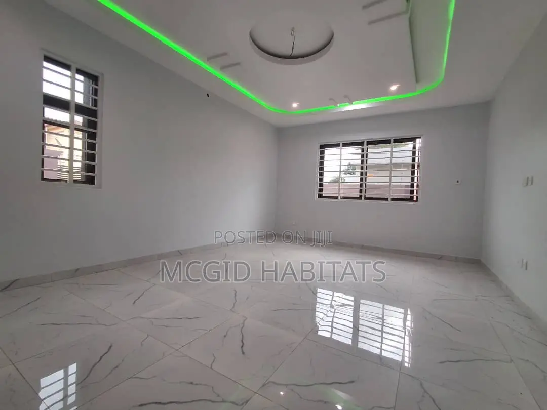 3bdrm House in Adenta for rent