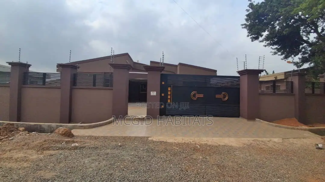 3bdrm House in Adenta for rent