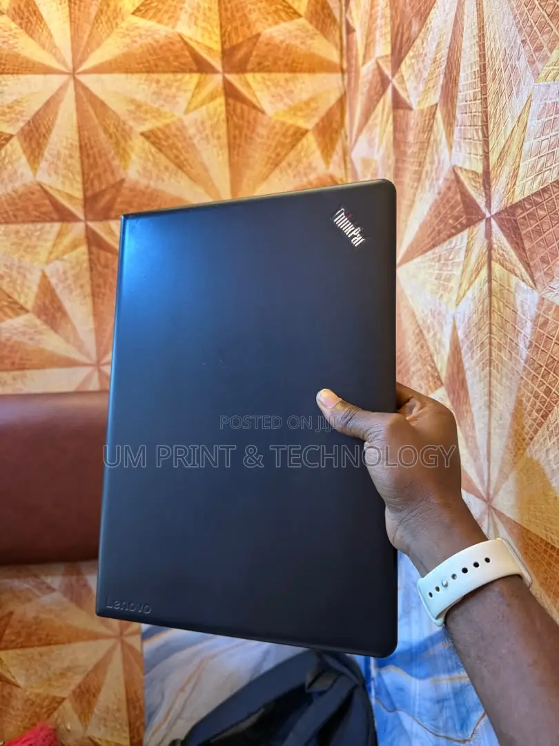 Laptop Lenovo ThinkPad E470 8GB Intel Core i5 HDD 500GB