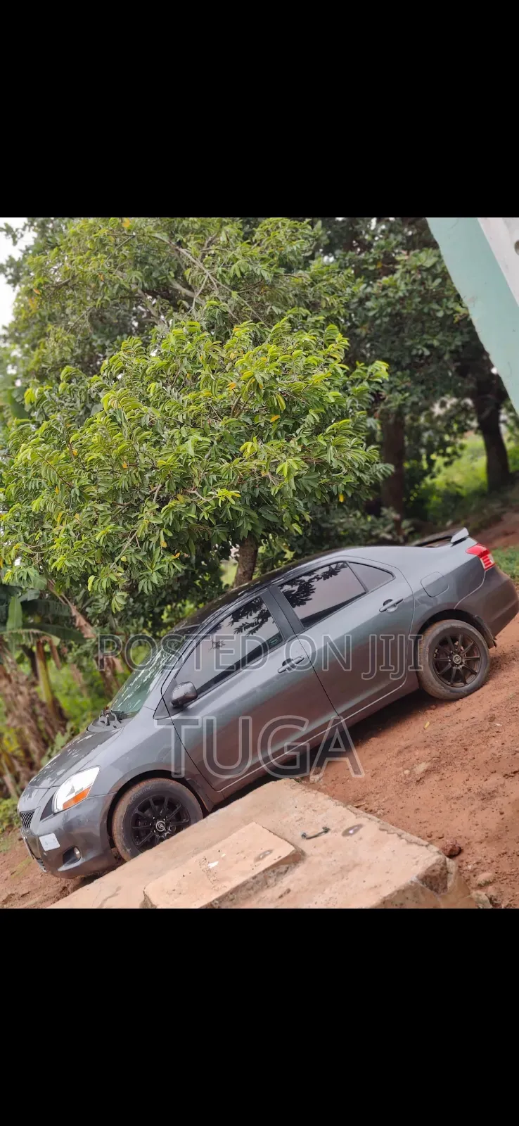 Toyota Yaris 2010 Gray