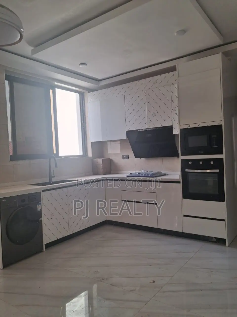 2bdrm Apartment in Adjiriganor for rent