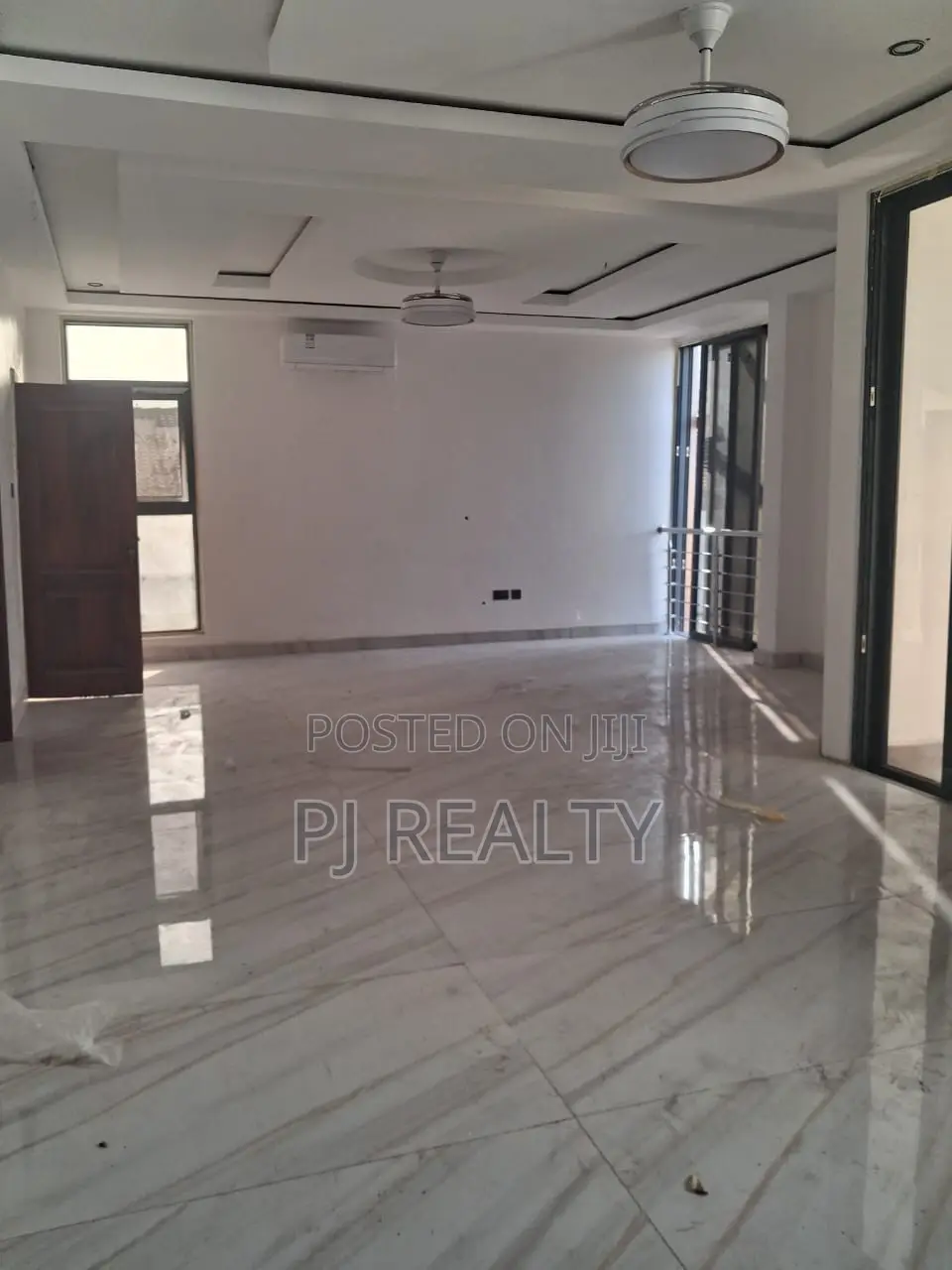 2bdrm Apartment in Adjiriganor for rent