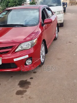Toyota Corolla 2013 Red
