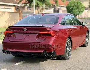 Toyota Avalon Touring FWD Sedan (3.5L V6 8A) 2019 Red