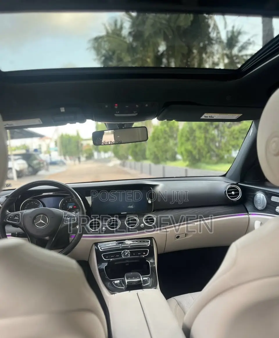 Mercedes-Benz E300 4Matic AWD Sedan (2.0L 4cyl 9A) 2017 White