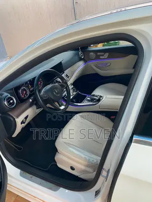 Mercedes-Benz E300 4Matic AWD Sedan (2.0L 4cyl 9A) 2017 White