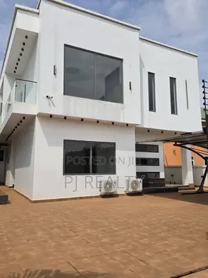 4bdrm House in Adenta for sale