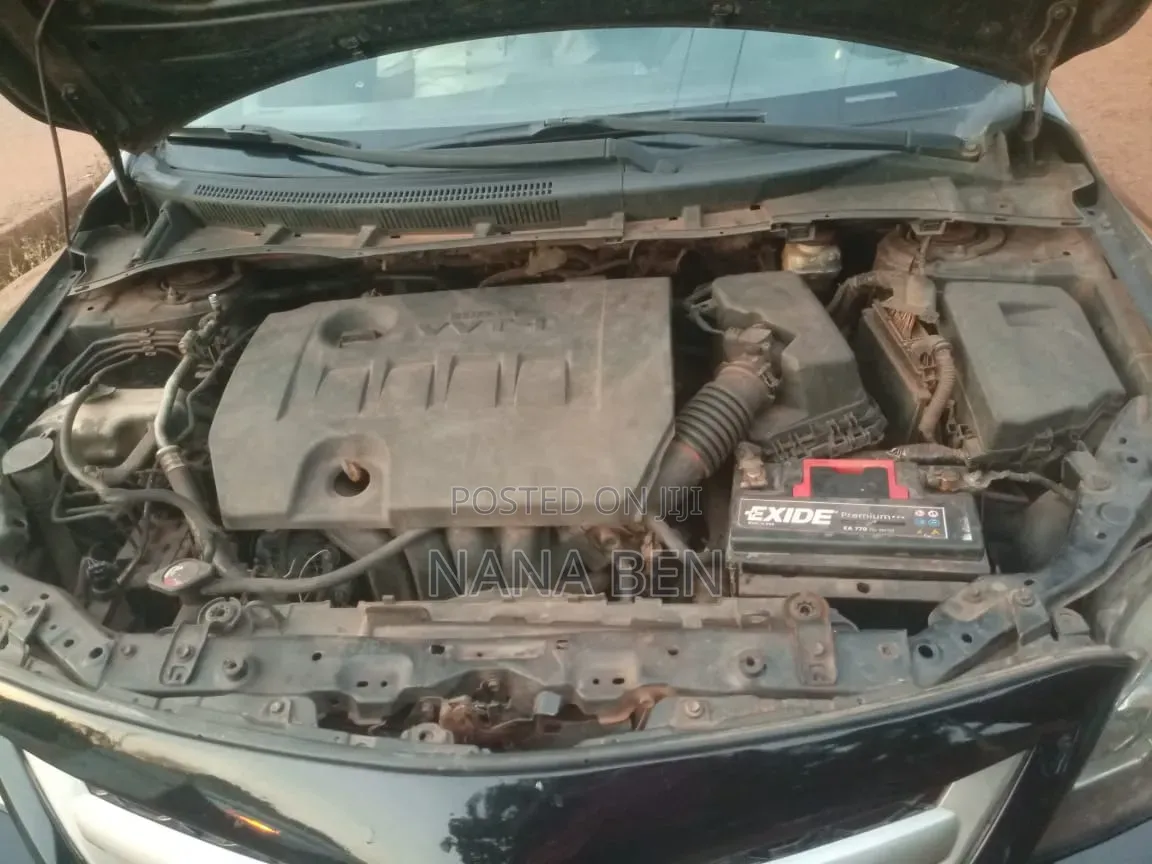 Toyota Corolla 2013 Black