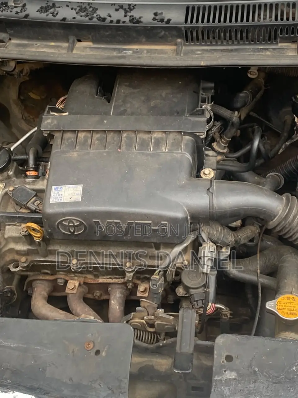 Toyota Belta 2010 Silver