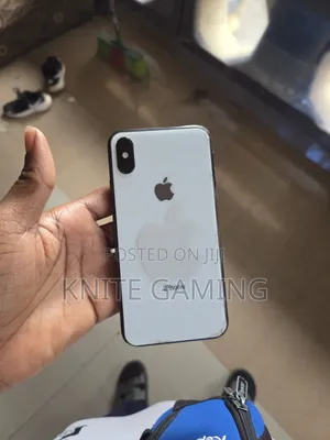 Apple iPhone XS 64 GB Black