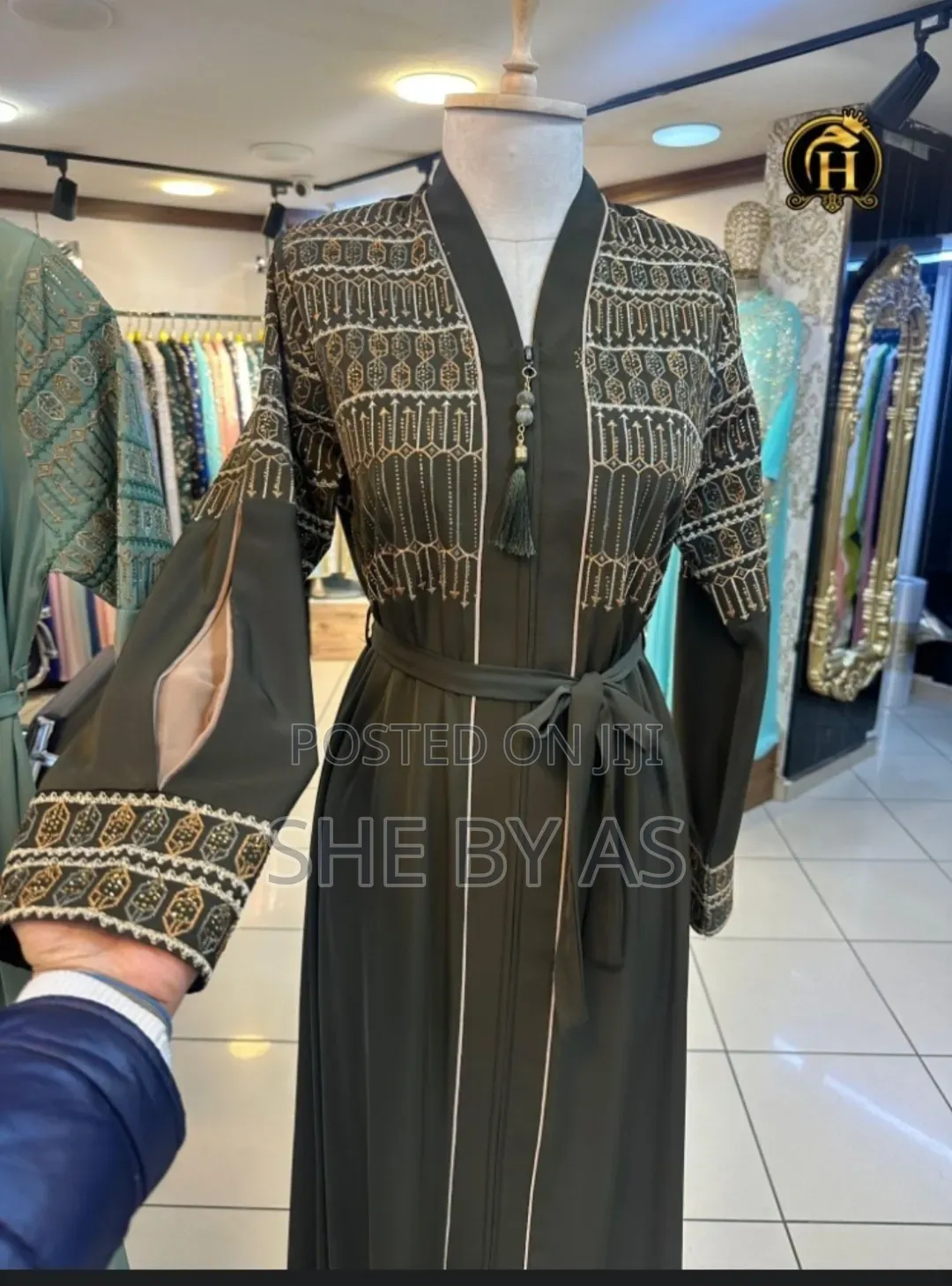 Elegant Turkish Abaya – Premium Quality