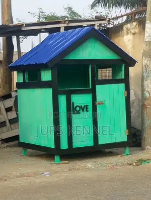 Quality Dog House (Cage/Kenn)
