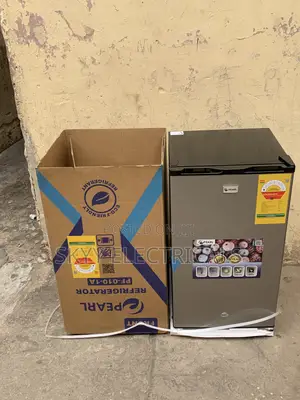 Durable Build Quality 90liters Pearl Table Top Fridge (pF-010-1A)