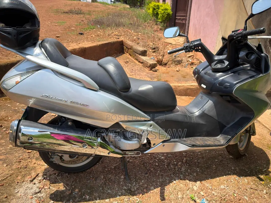 Honda 2008 Silver