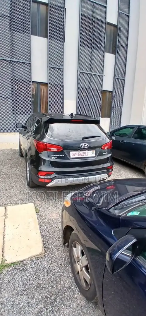 Hyundai Santa Fe Limited Ultimate FWD 2018 Black