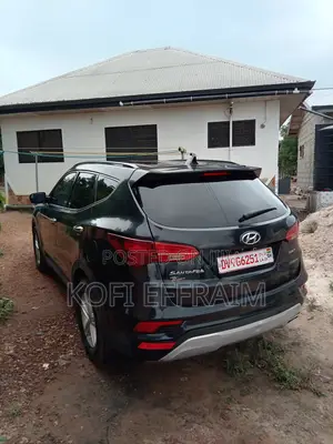 Hyundai Santa Fe Limited Ultimate FWD 2018 Black