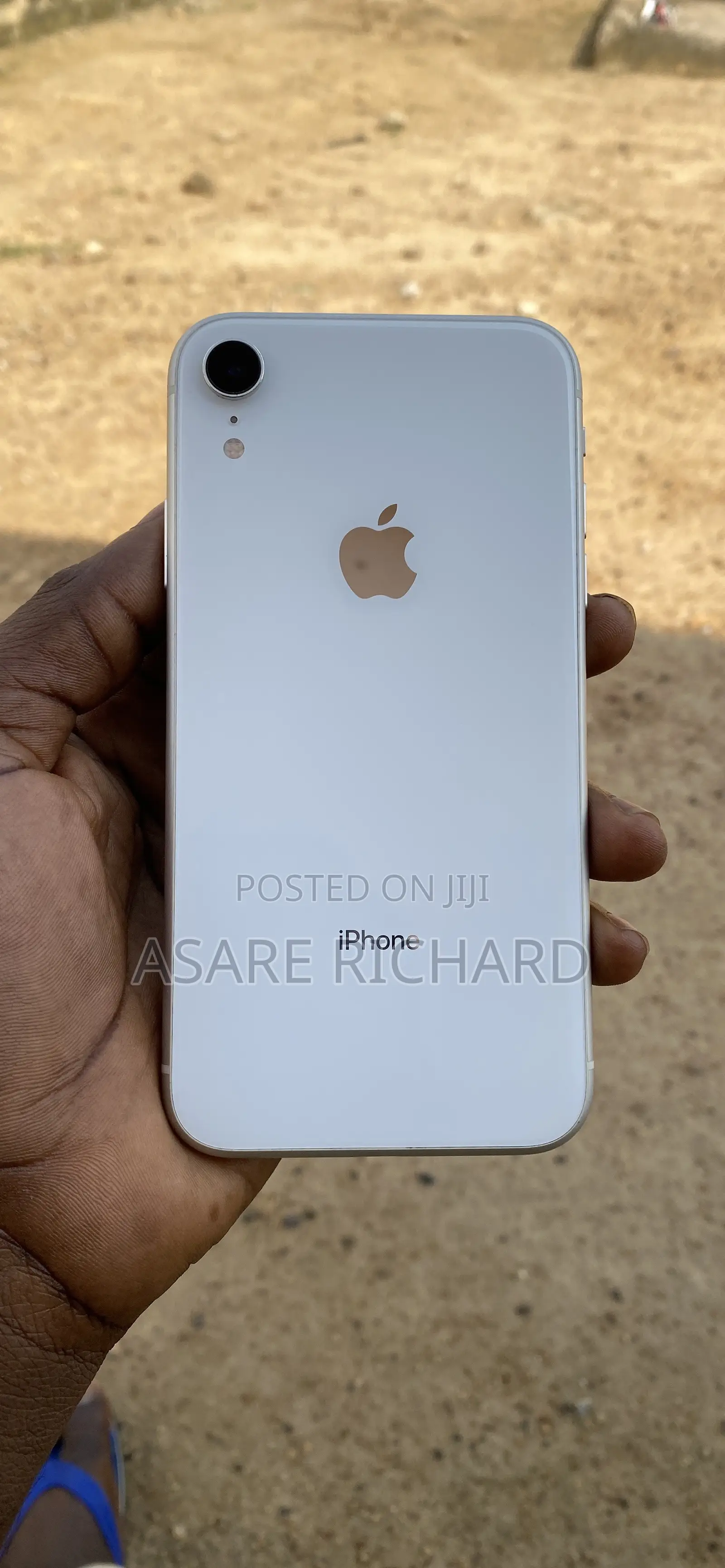 Apple iPhone XR 64 GB White