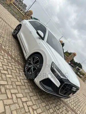Audi Q8 2022 White