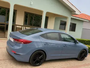 Hyundai Elantra 2017 Blue