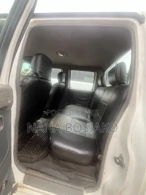 Nissan Hardbody 2011 White