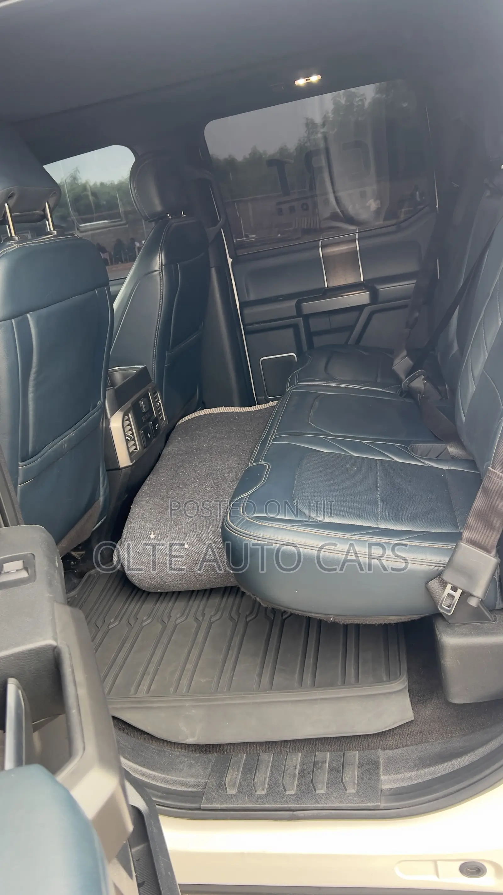 Ford F-150 Limited 4x4 SuperCrew Cab Styleside 5.5 ft. box 145 in. WB
