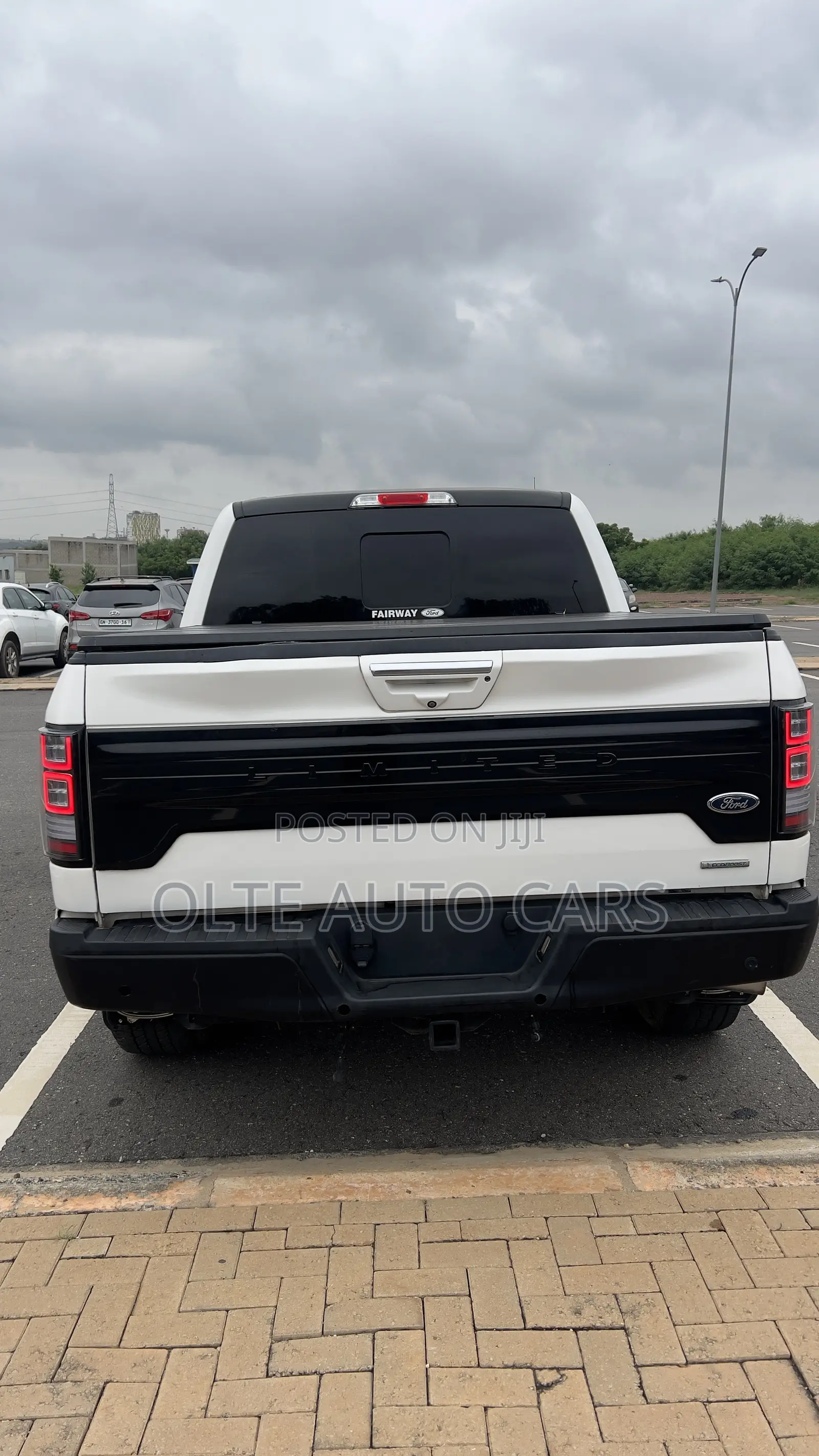 Ford F-150 Limited 4x4 SuperCrew Cab Styleside 5.5 ft. box 145 in. WB