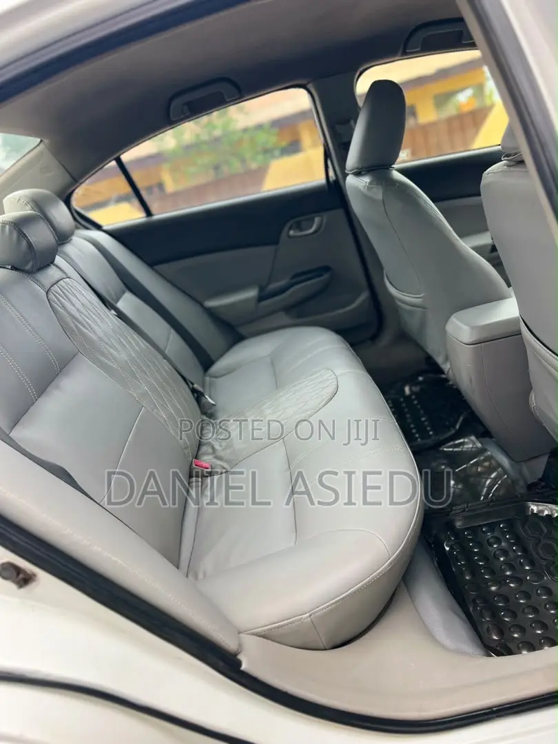 Honda Civic 1.4 5 Door Automatic 2012 White