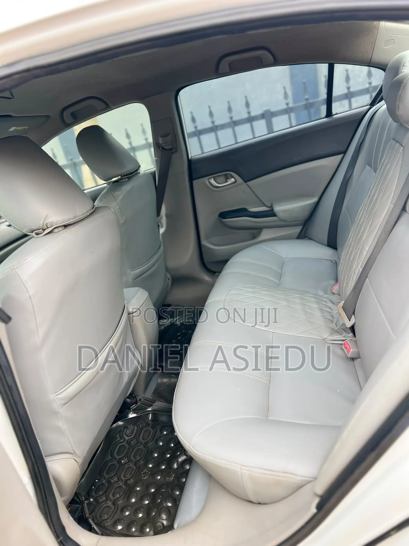 Honda Civic 1.4 5 Door Automatic 2012 White