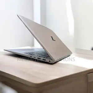 Laptop HP ZBook Firefly 15 G7 16GB Intel Core i7 SSD 256GB