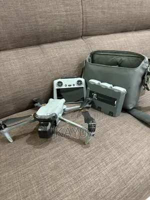 DJI Air 3 (Fly More)