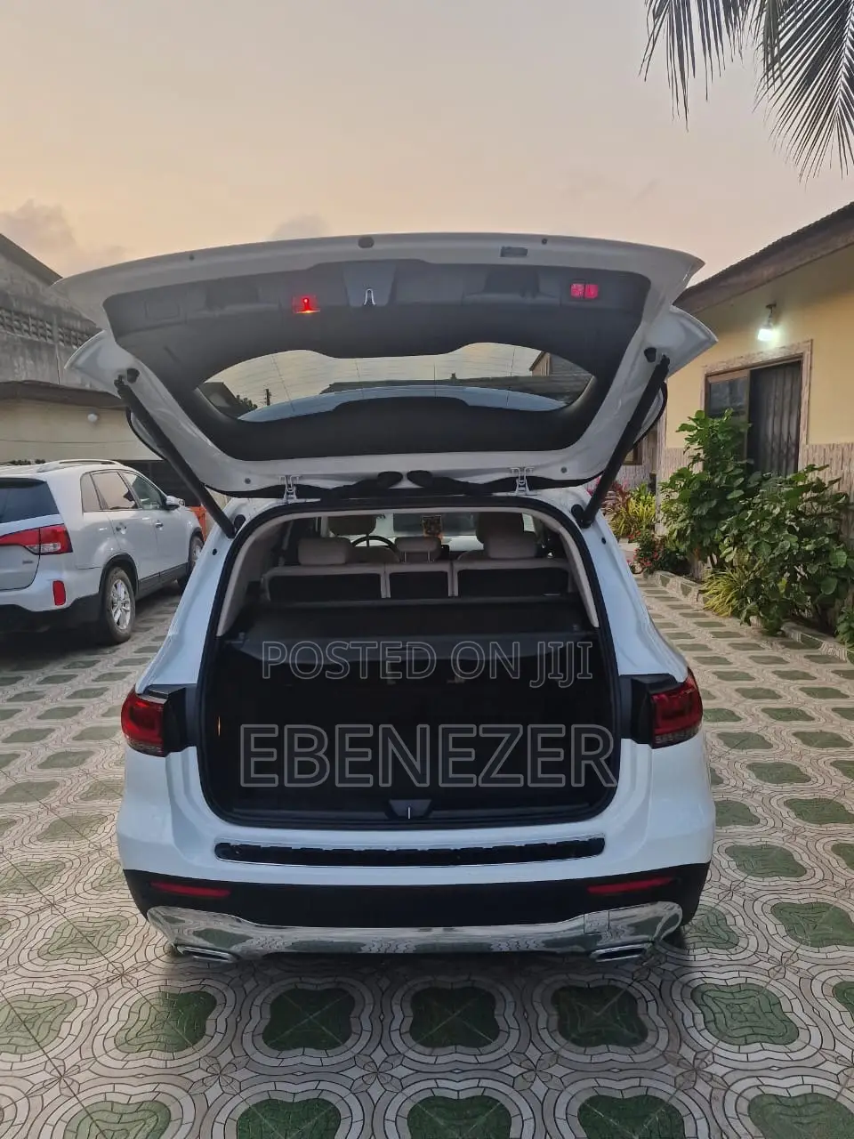Mercedes-Benz GLB-Class GLB 250 4MATIC 2020 White
