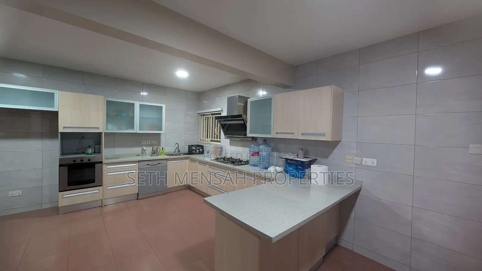 4bdrm House in 4 Bedroom House For, US Embassy Area for rent