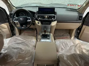 Toyota Land Cruiser 2023 Gray