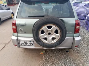 Toyota RAV4 2007 Green