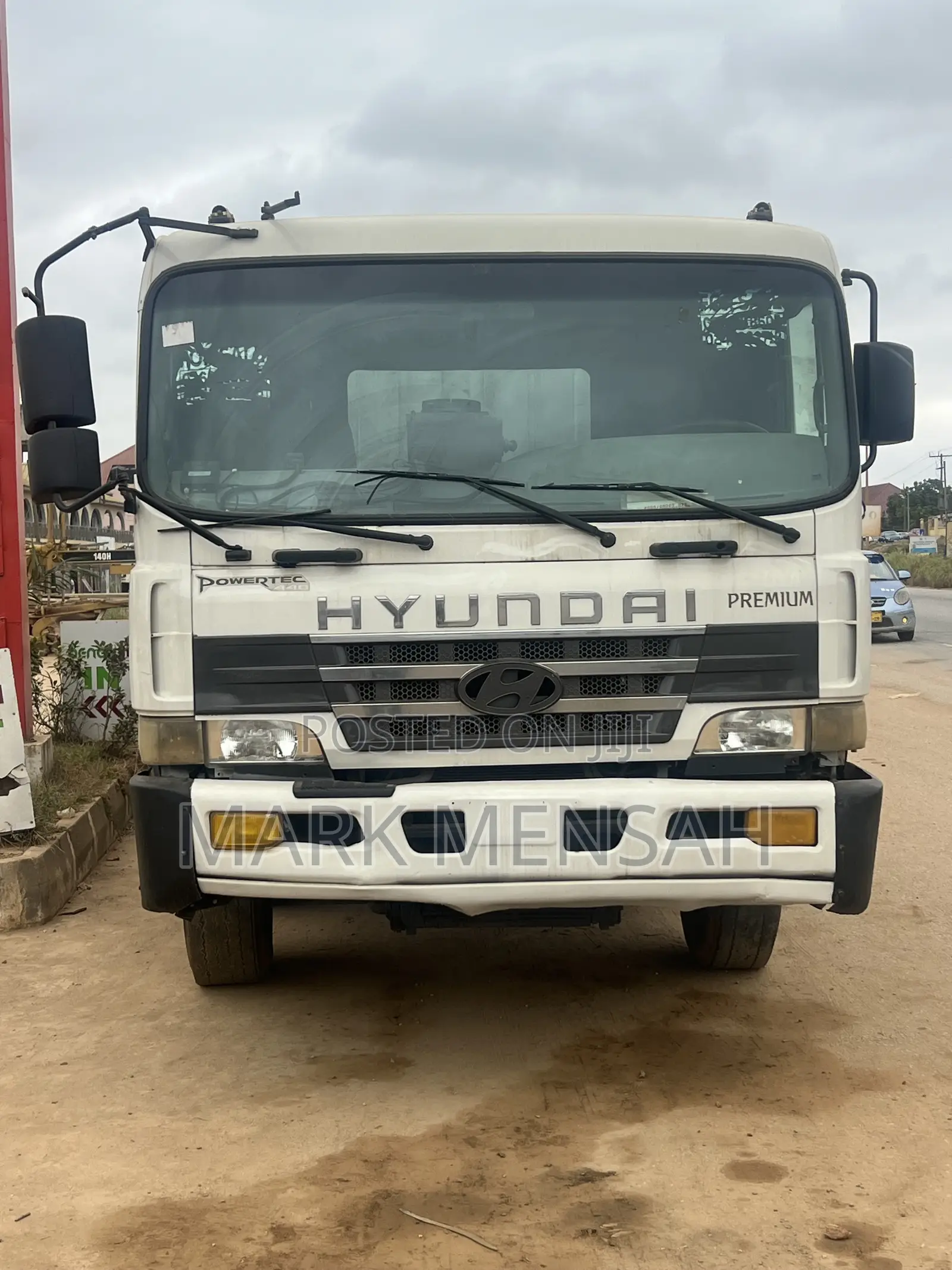 Hyundai Permium