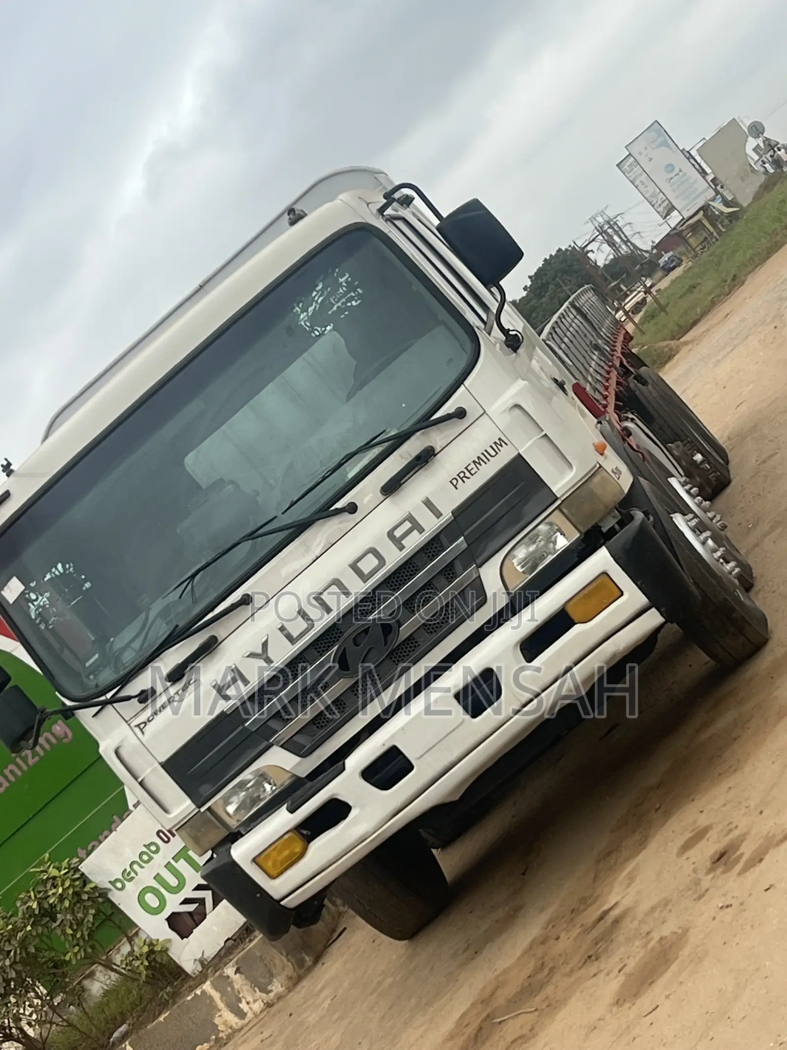 Hyundai Permium