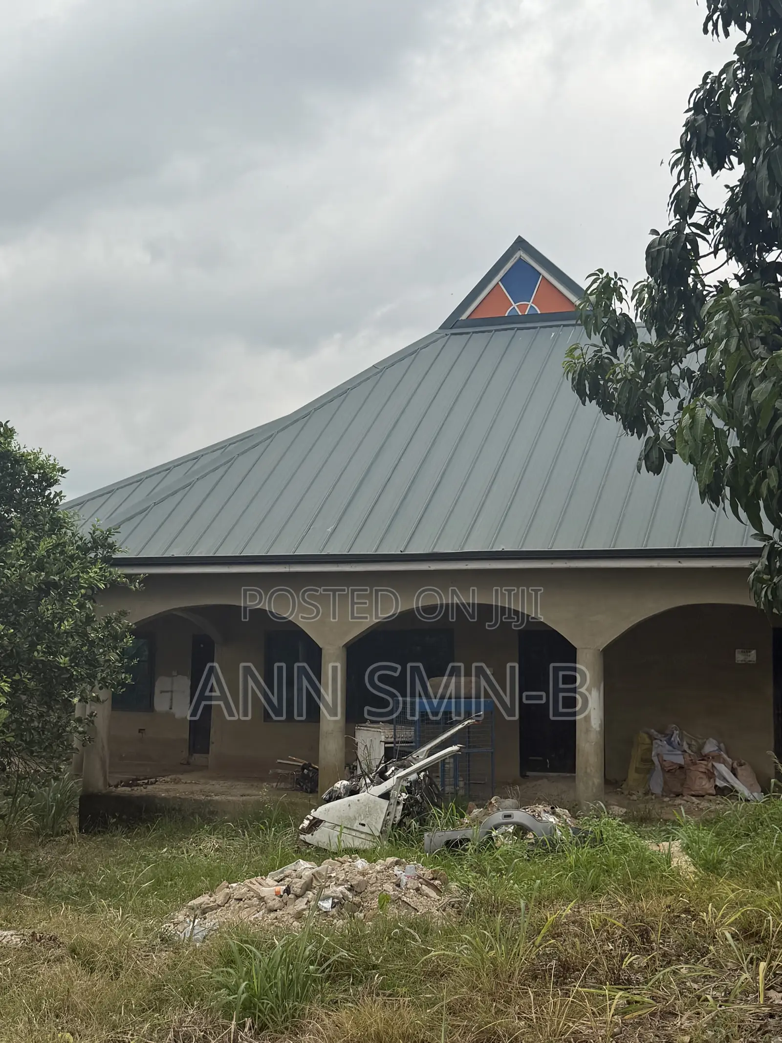 5bdrm House in Kasben Estate, Kumasi Metropolitan for sale