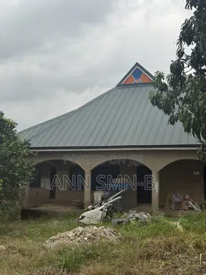 5bdrm House in Kasben Estate, Kumasi Metropolitan for sale