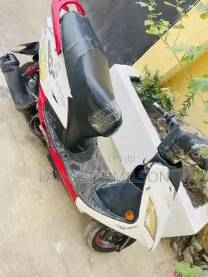 Kymco 2021 White
