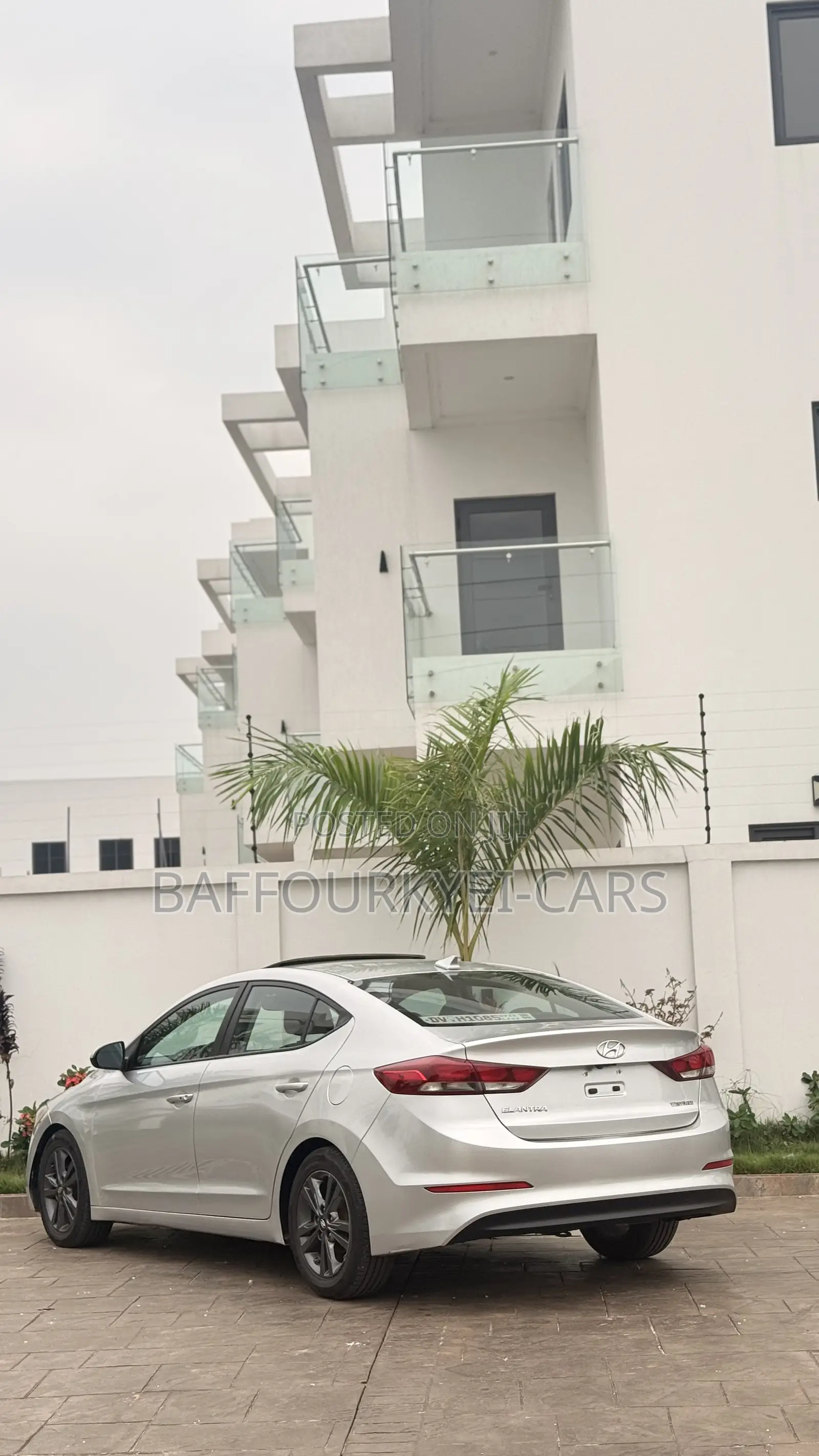 Hyundai Elantra 2017 Silver
