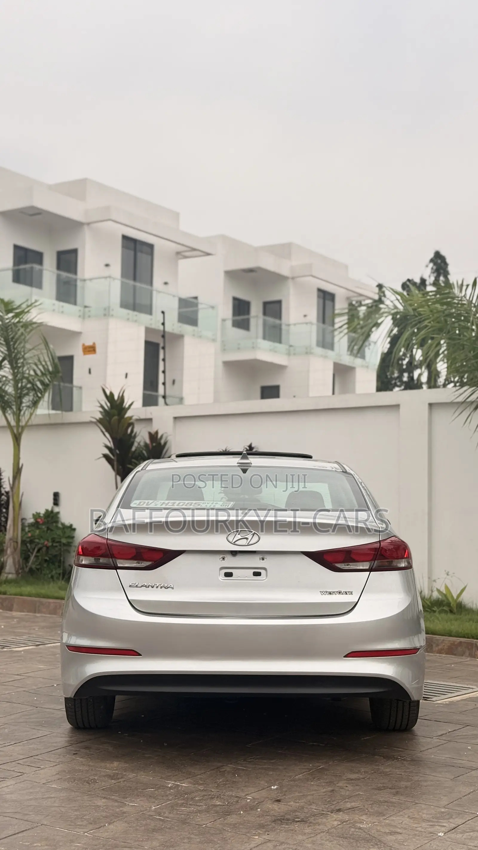 Hyundai Elantra 2017 Silver