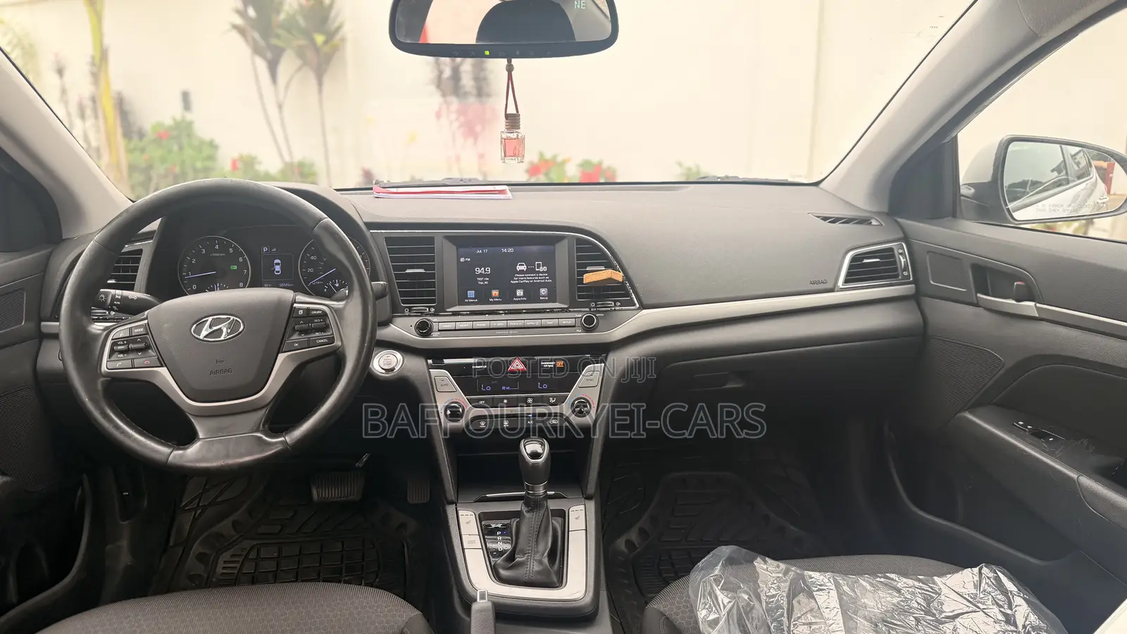 Hyundai Elantra 2017 Silver