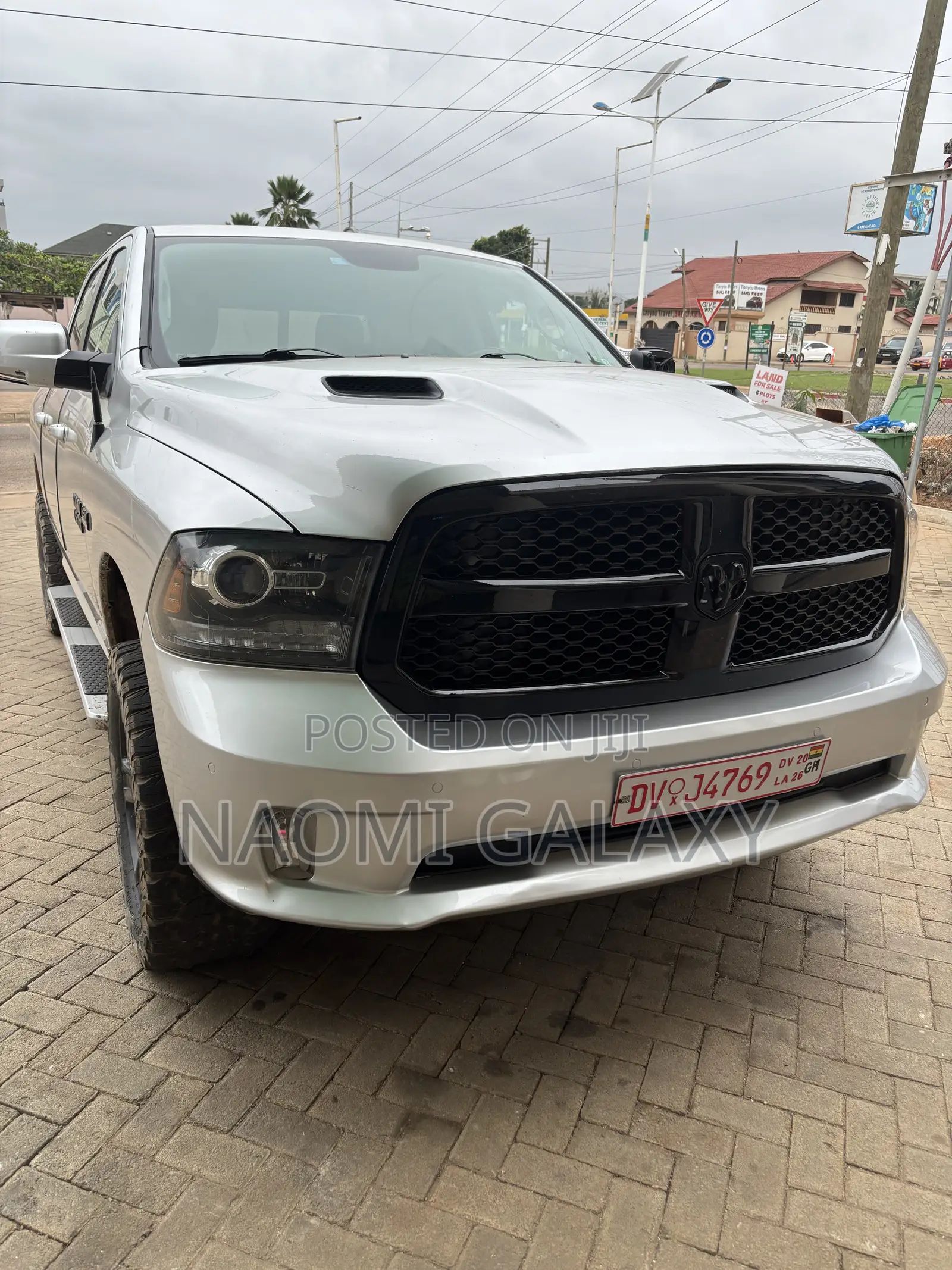 RAM 1500 2018 Gray