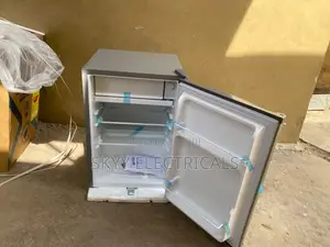 Pearl 72liters Table Top Fridge