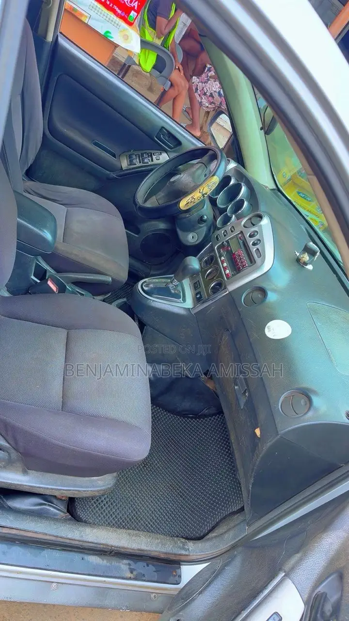 Pontiac Vibe AWD 2006 Silver