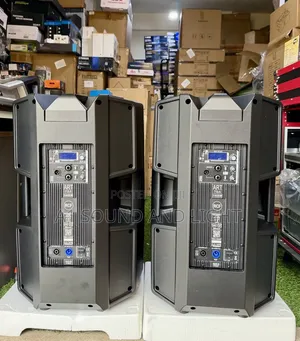 RCF Art715A Active Two-Way Monitor Speakers[Pair]