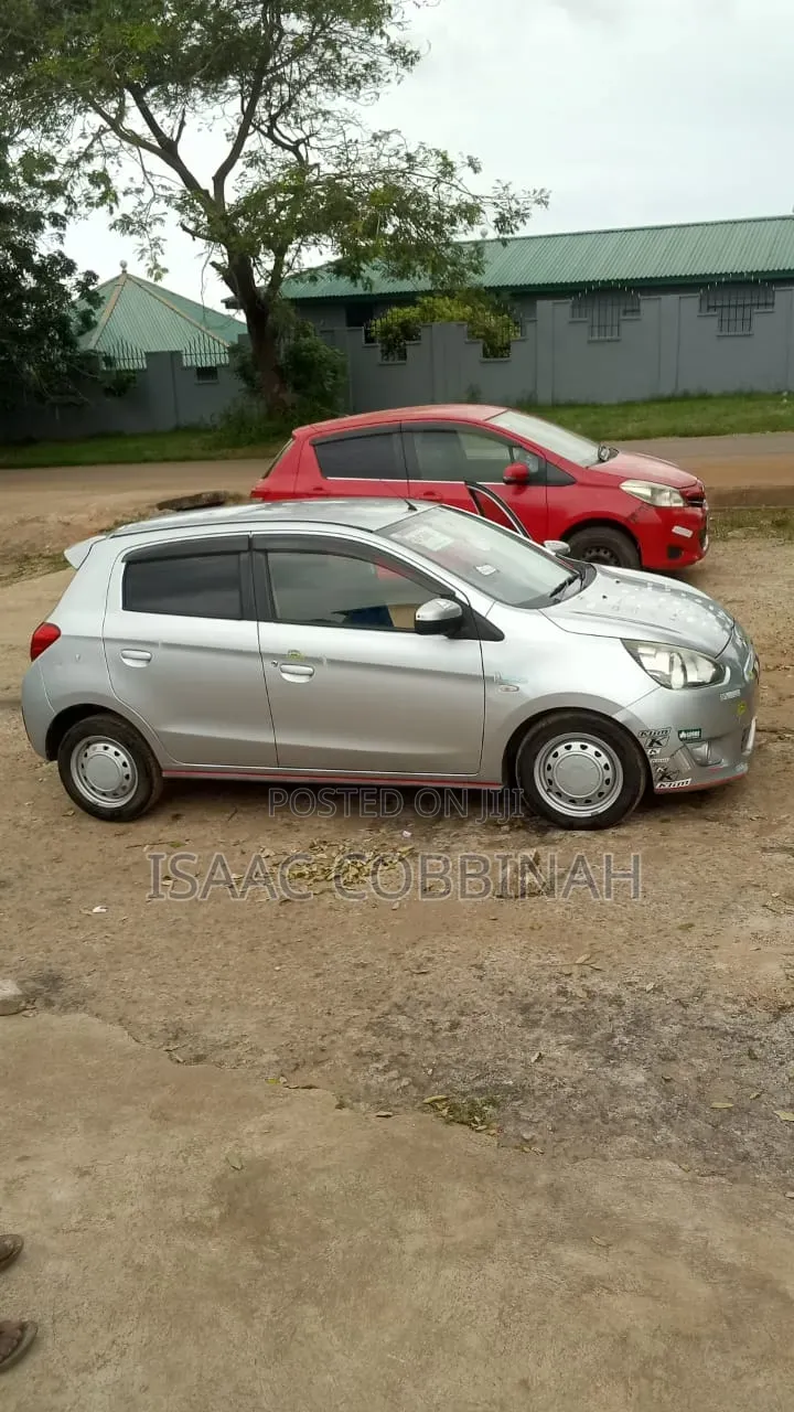 Mitsubishi Mirage 2013 Silver