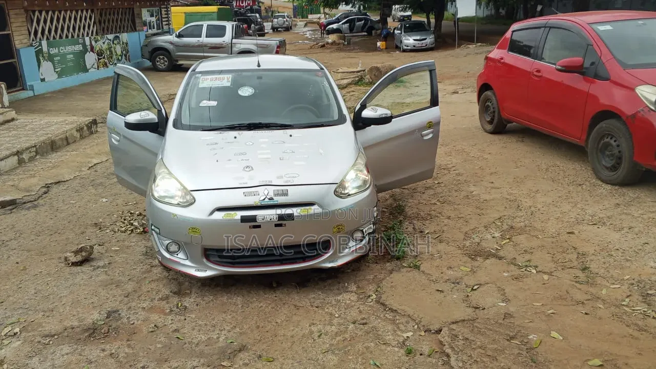 Mitsubishi Mirage 2013 Silver