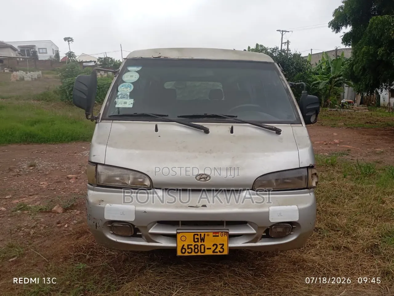 Hyundai H200 2000 Gray
